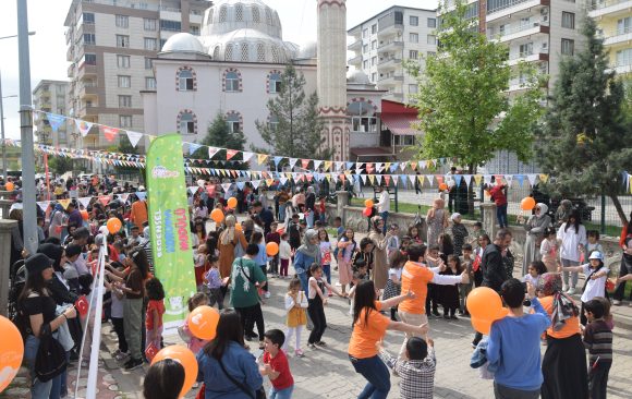 DSC_0128 Akıl ve Zeka Oyunları Sokakta Galeri-1