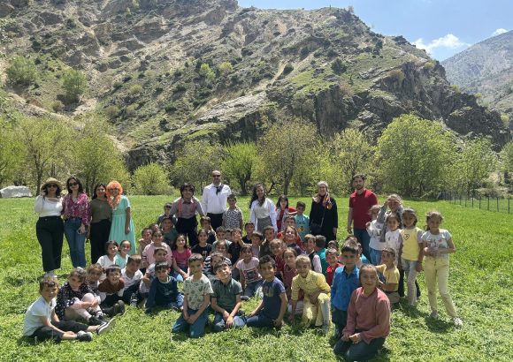 Seyyar Çocuk Tiyatrosu