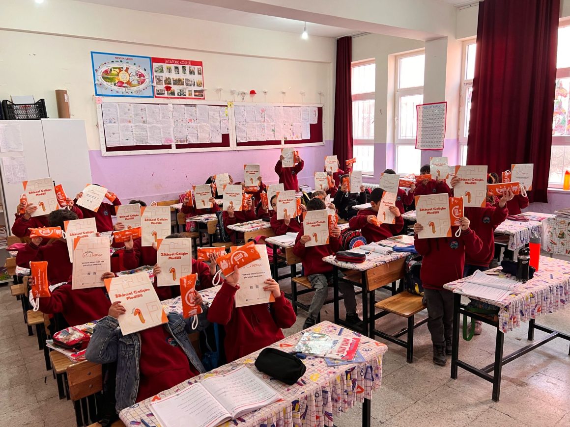 Materyal Dağıtımı