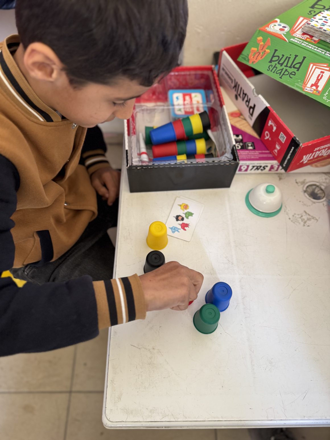 Haydi Umutla Gülümse Başladı.