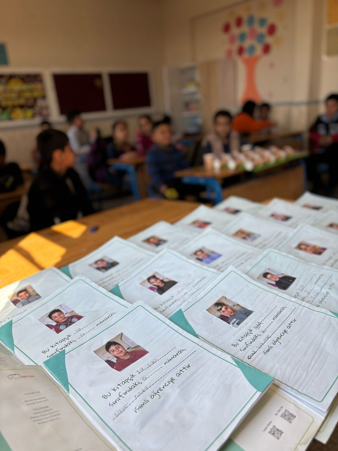 Haydi Umutla Gülümse Başladı.